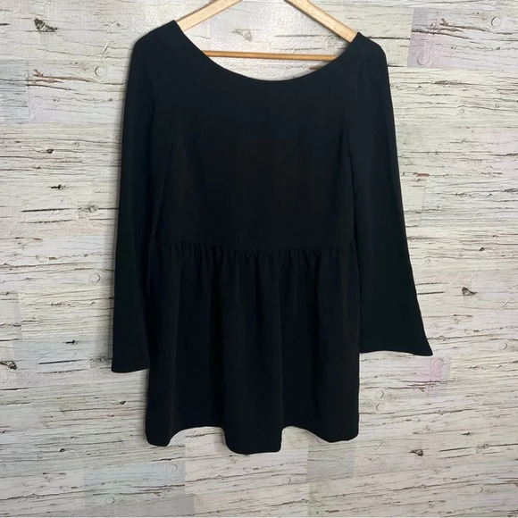 Elizabeth and James black dress size xs long sleeve - Picture 1 of 8